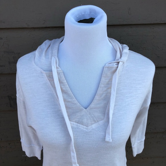 ☀️☀️☀️ 4/$20 Inspired Hearts cropped sweatshirt - Picture 2 of 5